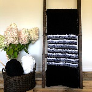 Black Knit Full Blanket - Contrast Stripe